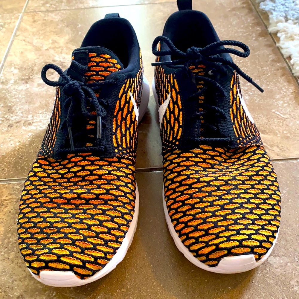 Excellent condition Nike fly knit